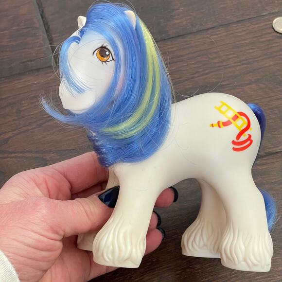 My Little Pony Big Brother Chief Fire Fighter Hat Bandana Comb VTG 1987 G1 MLP - Picture 15 of 16